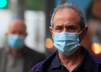 Madrid repartirá un test de antígenos a cada ciudadano como parte del plan de Navidad contra la pandemia para bajar los contagios COVID-19