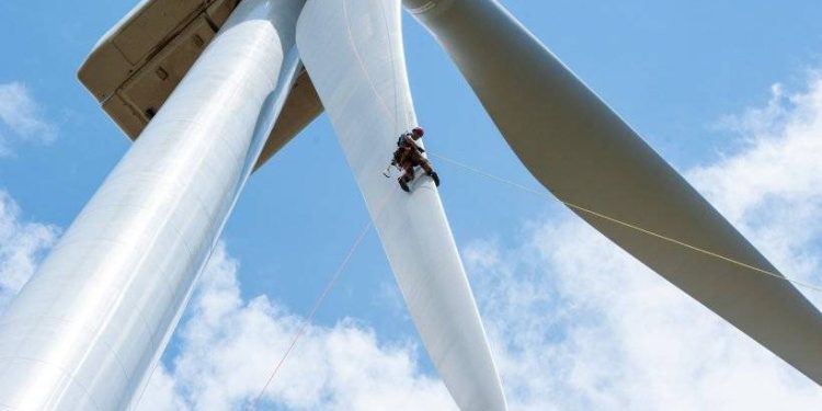 El diámetro promedio del rotor de las turbinas instaladas en 2018 creció a 115,5 metros, un 141 % más que en 1998-1999.| Foto NREL (Energy Department’s National Renewable Energy Laboratory)