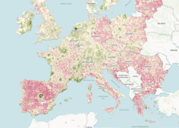 El mapa muestra en verde las zonas que han ganado población y en rojo aquellas que la han perdido/ CORRECTIV