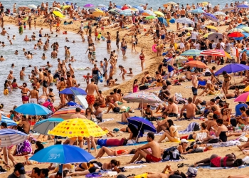 turismo internacional vida local